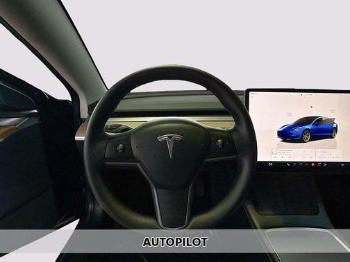 2022 Tesla Model 3 Standard Range
