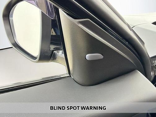 2023 Nissan Altima SR VC-Turbo FWD