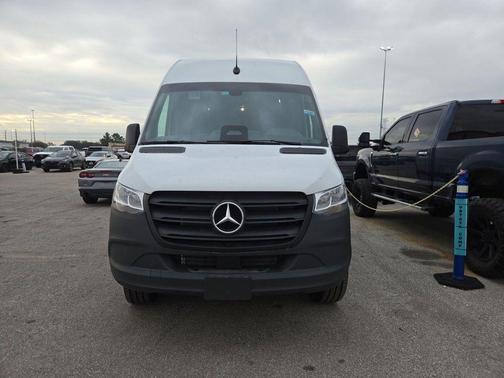 2025 Mercedes-Benz Sprinter 2500 High Roof