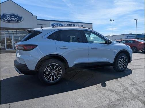 2025 Ford Escape PHEV SE