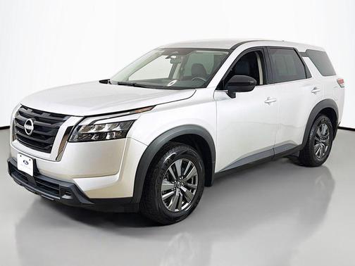 2024 Nissan Pathfinder S 4WD