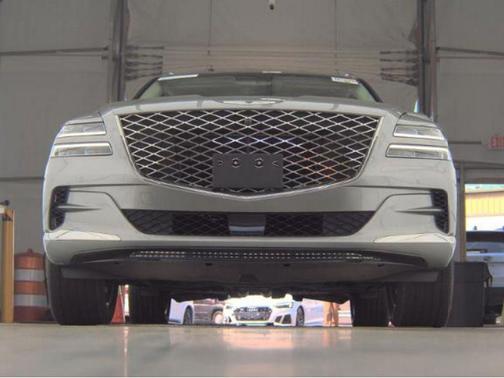 Savile Silver 2023 Genesis GV80 3.5T