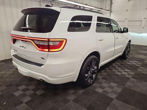 White Knuckle Clearcoat 2025 Dodge Durango R/T