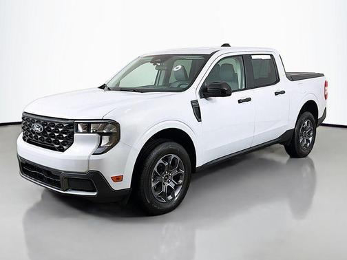 Space White Metallic 2025 Ford Maverick XLT
