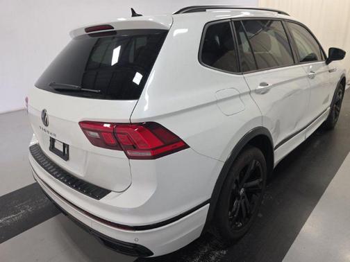 Opal White Pearl 2023 Volkswagen Tiguan 2.0T SE R-Line Black