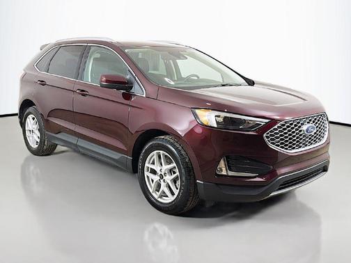 Burgundy Velvet Metallic Tinted Clearcoat 2023 Ford Edge SEL