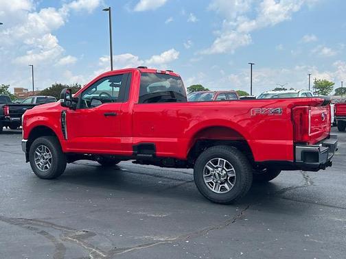 2025 Ford F-350 XLT