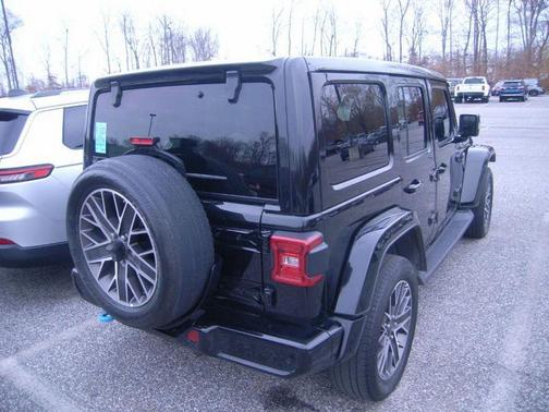 2023 Jeep Wrangler 4xe Sahara High Altitude