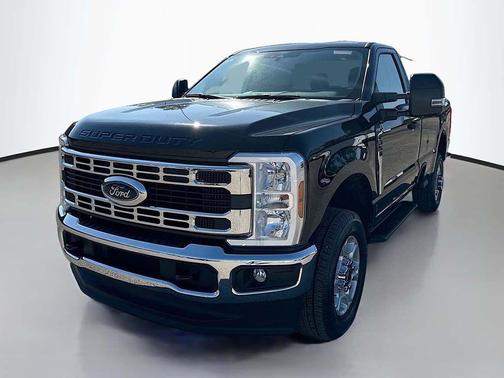 2026 Ford F-350 XLT