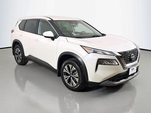 Pearl White Tricoat 2023 Nissan Rogue SV