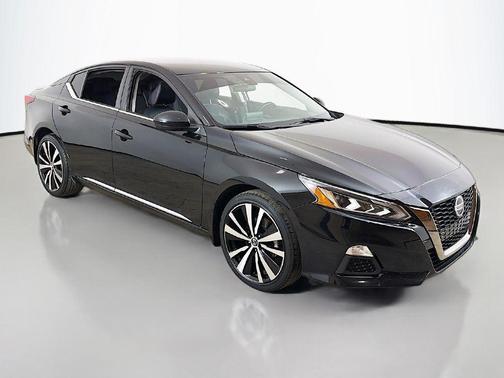 2021 Nissan Altima SR Intelligent AWD