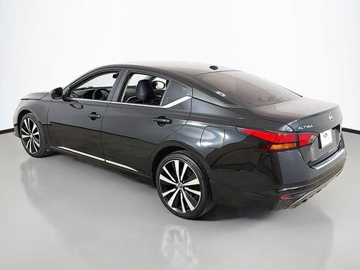 2021 Nissan Altima SR Intelligent AWD