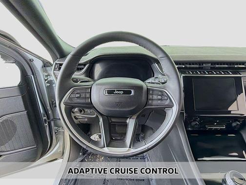 Silver Zynith 2024 Jeep Grand Cherokee L Altitude