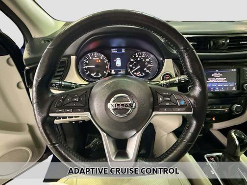 2022 Nissan Rogue Sport SV