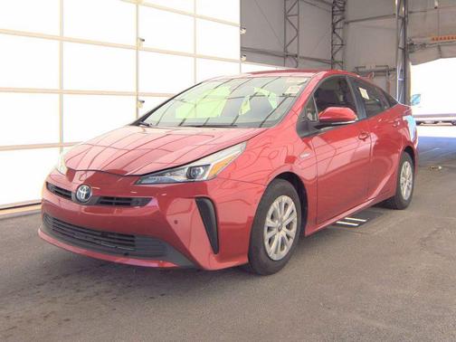 2022 Toyota Prius LE