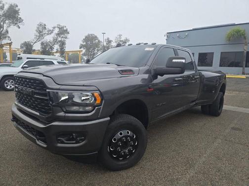 2023 RAM 3500 Big Horn Crew Cab 4x4 8' Box