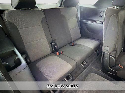 Summit White 2023 Chevrolet Traverse LT Cloth