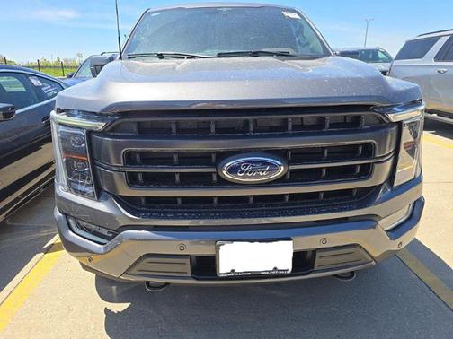 Carbonized Gray Metallic 2023 Ford F-150 Lariat