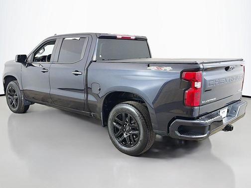 Dark Ash Metallic 2022 Chevrolet Silverado 1500 Custom