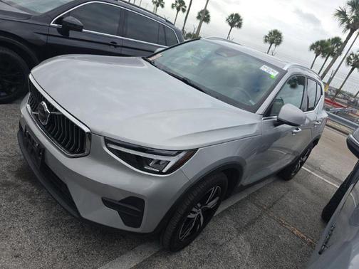 Silver 2025 Volvo XC40 B5 Core Bright Theme