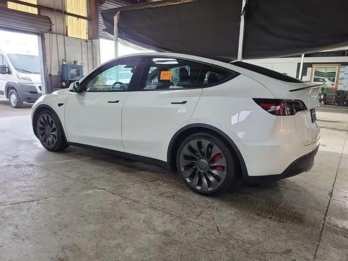 2022 Tesla Model Y Performance Dual Motor All-Wheel Drive