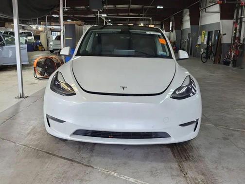 2022 Tesla Model Y Performance Dual Motor All-Wheel Drive