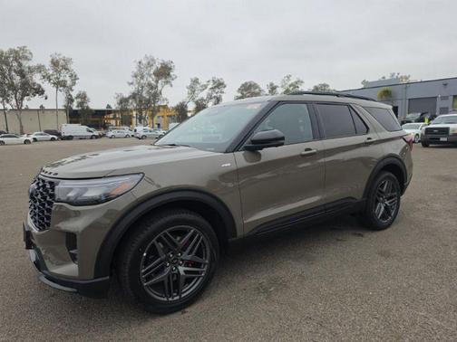 Gray 2026 Ford Explorer ST-Line