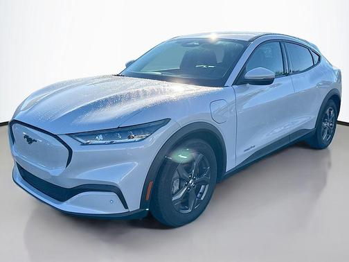 2022 Ford Mustang Mach-E Select