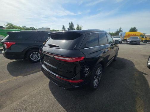 Infinite Black Metallic Clearcoat 2022 Lincoln Corsair Grand Touring