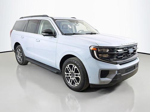 Glacier Gray Metallic TriCoat 2025 Ford Expedition Active
