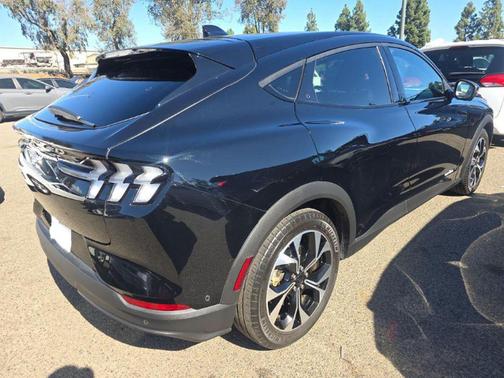 2024 Ford Mustang Mach-E Select