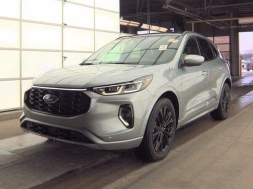 2023 Ford Escape ST-Line Elite