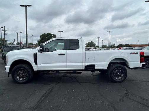 2025 Ford F-350 XLT