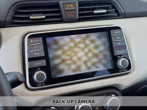 2022 Nissan Versa 1.6 SV