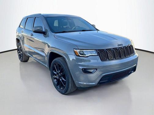 2021 Jeep Grand Cherokee Laredo