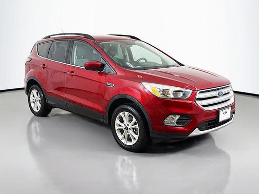 Ruby Red Metallic Tinted Clearcoat 2018 Ford Escape SE