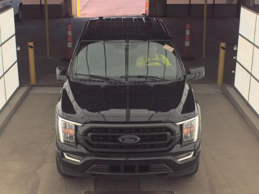 Agate Black Metallic 2023 Ford F-150 XLT