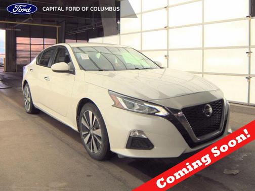 2022 Nissan Altima 2.5 SV