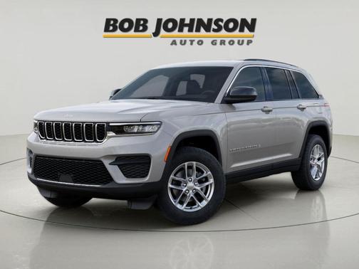 Metallic 2026 Jeep Grand Cherokee Laredo X