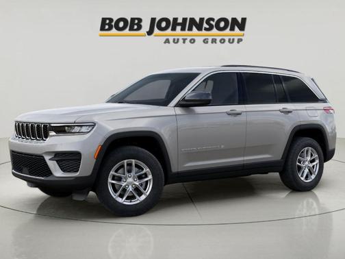 Metallic 2026 Jeep Grand Cherokee Laredo X