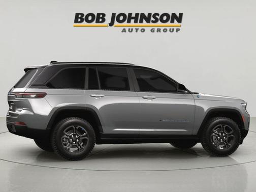 Silver Zynith 2023 Jeep Grand Cherokee 4xe Trailhawk