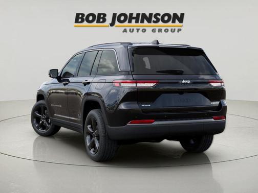 Diamond Black 2026 Jeep Grand Cherokee Limited