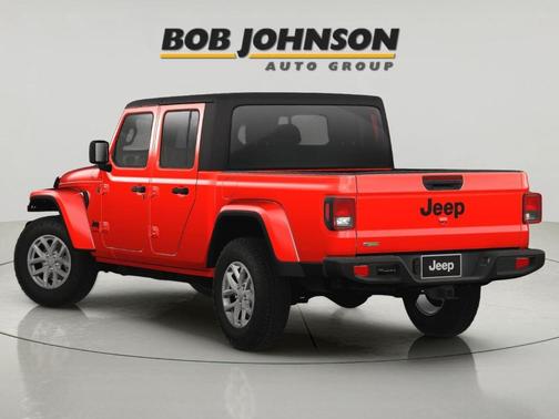 Firecracker Red Clearcoat 2023 Jeep Gladiator Sport