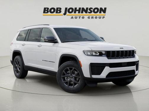 Bright White Clearcoat 2027 Jeep Grand Cherokee L Laredo