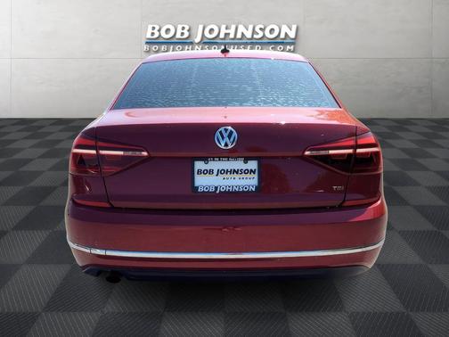 2019 Volkswagen Passat 2.0T Wolfsburg