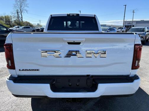 Bright White Clearcoat 2025 RAM 2500 Laramie