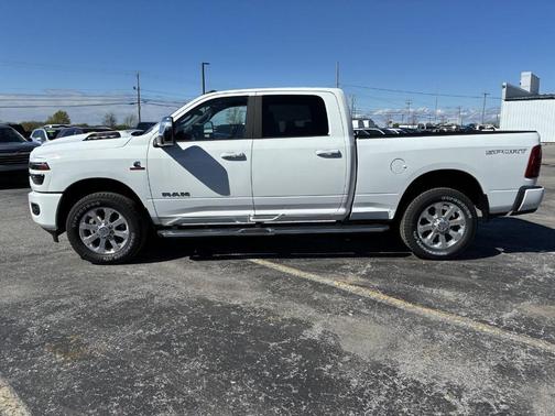 Bright White Clearcoat 2025 RAM 2500 Laramie