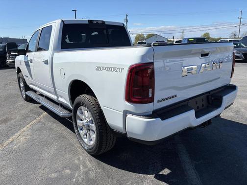 Bright White Clearcoat 2025 RAM 2500 Laramie