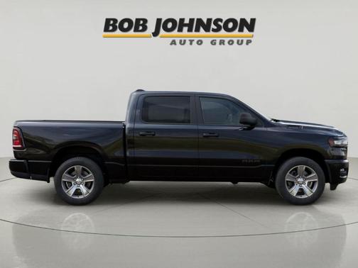 Diamond Black 2026 RAM 1500 Express