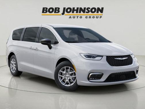 Bright White Clearcoat 2025 Chrysler Pacifica Select